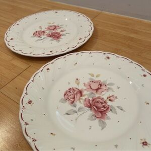 Nikko Blossom Time Full Bloom White and Pink Floral Plates Vintage Japan (2)